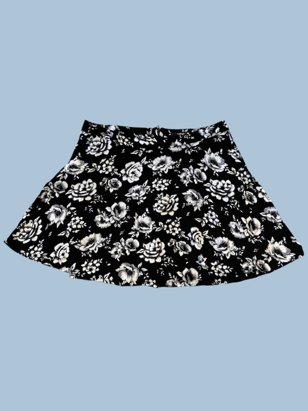 Forever 21 Black White Rose Floral Skater/Mini Skirt Large L